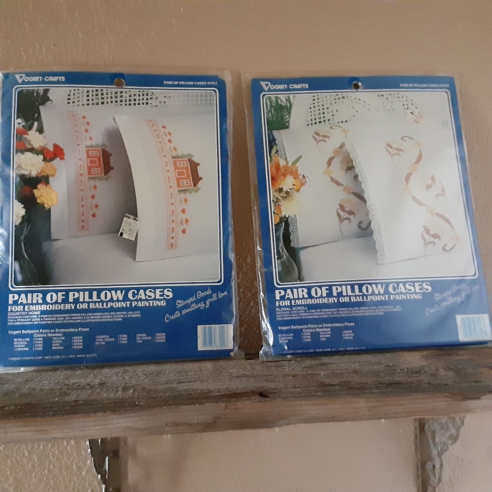 Vintage Two Pairs of Vogart Craft Pillowcases